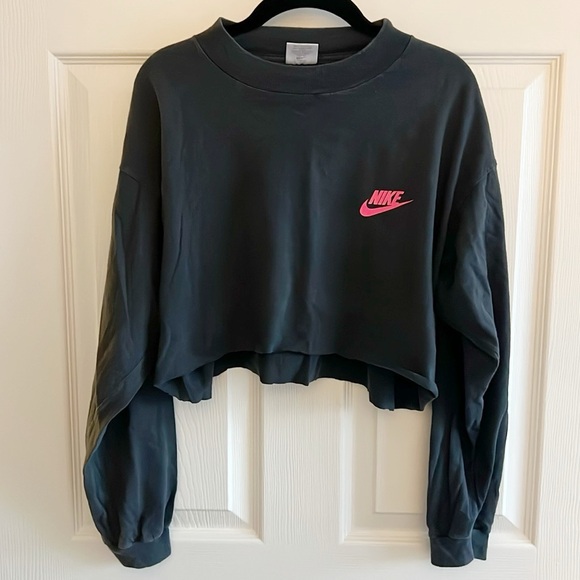 Nike Just Do It Crewneck Cropped T-Shirt - Picture 1 of 3